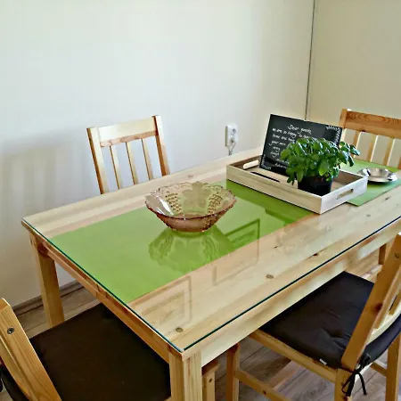 Erin Apartment *